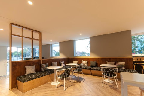 Woodroffe Hotel - Palm Beach Accommodation 25