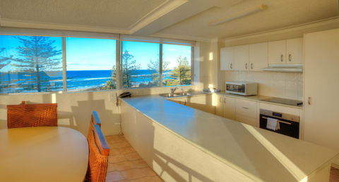 Oceania On Burleigh Beach - Palm Beach Accommodation 3