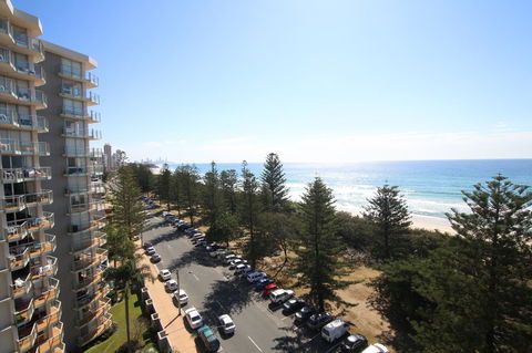 Oceania On Burleigh Beach - Palm Beach Accommodation 24