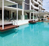 Waters Edge Apartment Cairns - Palm Beach Accommodation