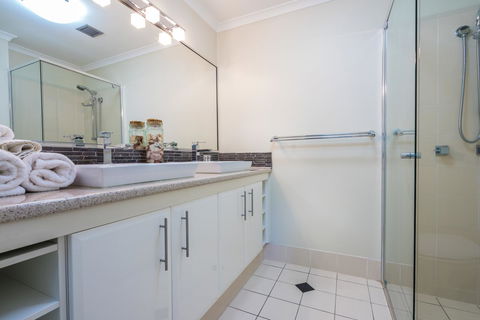 Currumbin Sands On The Beach - Palm Beach Accommodation 34
