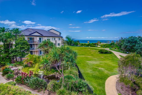 Currumbin Sands On The Beach - Palm Beach Accommodation 0