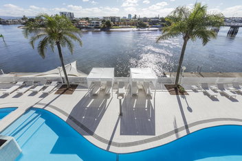 Vibe Hotel Gold Coast with Palm Beach Accommodation
