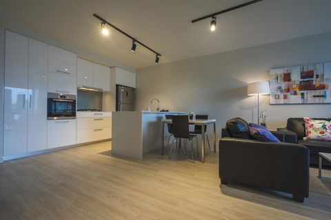 Arena Apartments By CLLIX - Palm Beach Accommodation 36