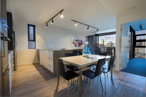 Arena Apartments By CLLIX - Palm Beach Accommodation 10