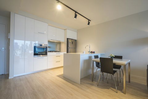 Arena Apartments By CLLIX - Palm Beach Accommodation 35