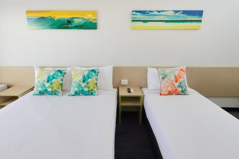 Palm Beach Hotel - Palm Beach Accommodation 1
