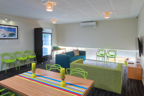 Palm Beach Hotel - Palm Beach Accommodation 10
