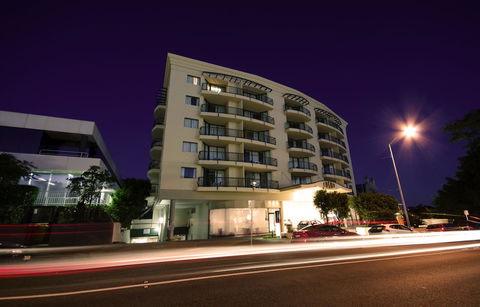 Central Cosmo Apartment Hotel - Palm Beach Accommodation 21