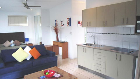 Waterview Airlie Beach - Palm Beach Accommodation 28