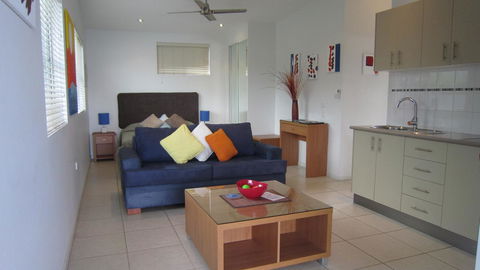 Waterview Airlie Beach - Palm Beach Accommodation 26