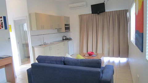 Waterview Airlie Beach - Palm Beach Accommodation 27
