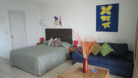 Waterview Airlie Beach - Palm Beach Accommodation 4