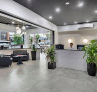 The Metropolitan Spring Hill - Palm Beach Accommodation