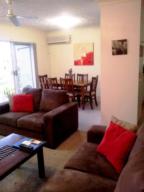Champelli Palms Apartments - Palm Beach Accommodation 15