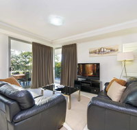 On the Bay Apartments - Palm Beach Accommodation