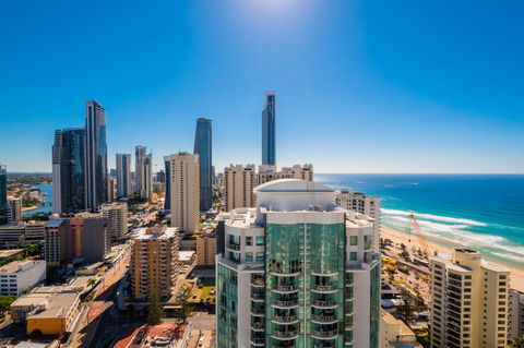 Aegean Resort Apartments - Palm Beach Accommodation 18