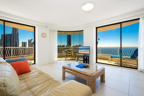 Aegean Resort Apartments - Palm Beach Accommodation 14