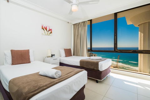 Aegean Resort Apartments - Palm Beach Accommodation 1