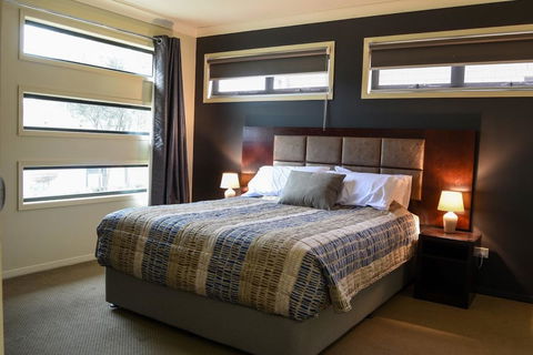 Atricom - Palm Beach Accommodation 1