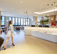 Holiday Inn Express Brisbane Central - Palm Beach Accommodation