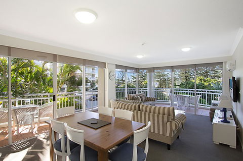 ULTIQA Burleigh Mediterranean Resort - Palm Beach Accommodation 5