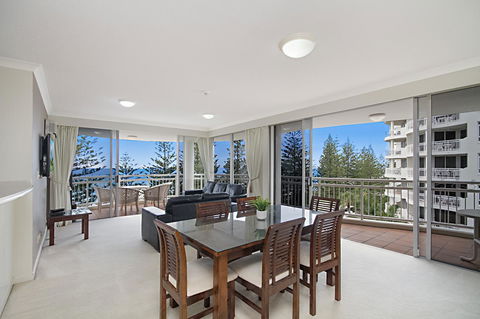 ULTIQA Burleigh Mediterranean Resort - Palm Beach Accommodation 4