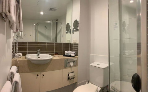 Airport Ascot Motel - Palm Beach Accommodation 2