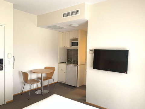 Airport Ascot Motel - Palm Beach Accommodation 7
