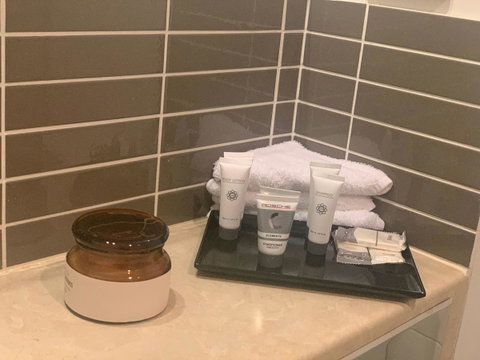 Airport Ascot Motel - Palm Beach Accommodation 3