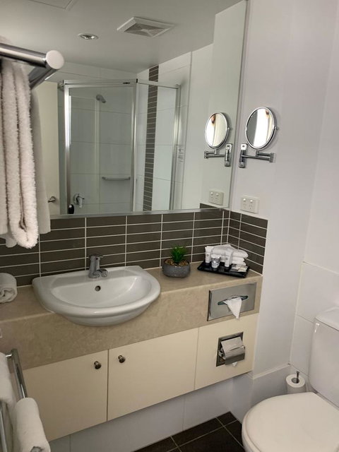 Airport Ascot Motel - Palm Beach Accommodation 9