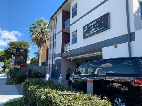 Airport Ascot Motel - Palm Beach Accommodation 1