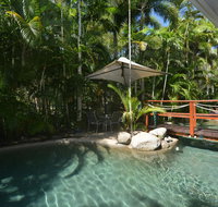 Seascape Holidays - Coral Apartments - Palm Beach Accommodation