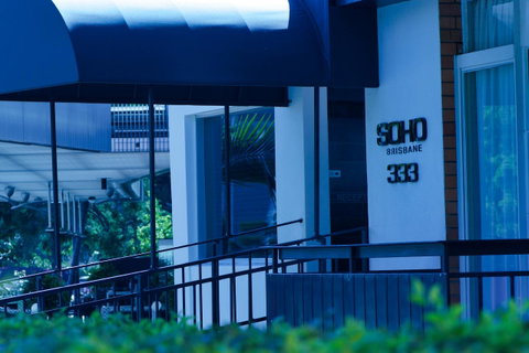 Soho Brisbane - Palm Beach Accommodation 11