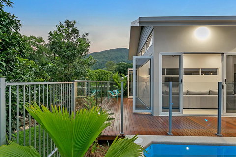 Oceans Edge Holiday Home - Palm Beach Accommodation 17