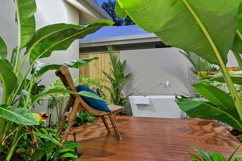 Oceans Edge Holiday Home - Palm Beach Accommodation 9