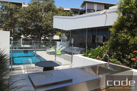 Code Apartments - Palm Beach Accommodation 20
