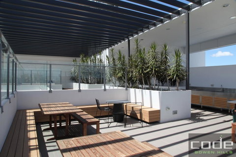 Code Apartments - Palm Beach Accommodation 34