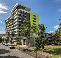 Code Apartments - Palm Beach Accommodation
