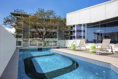 Code Apartments - Palm Beach Accommodation 11