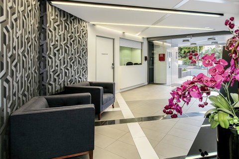 Code Apartments - Palm Beach Accommodation 13
