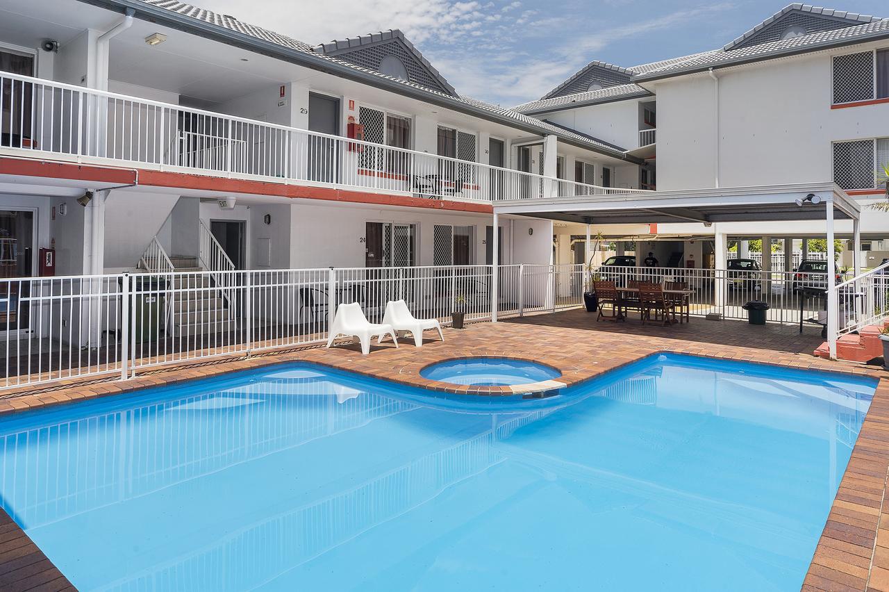 Miami QLD Palm Beach Accommodation