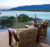 Jack and Newell Holiday Apartments - Palm Beach Accommodation