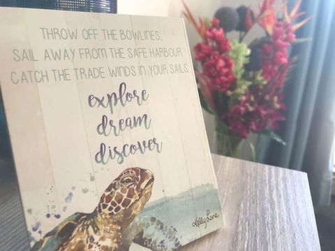 Location! 2BR Town View Unit In Centre Of Airlie. - Palm Beach Accommodation 8