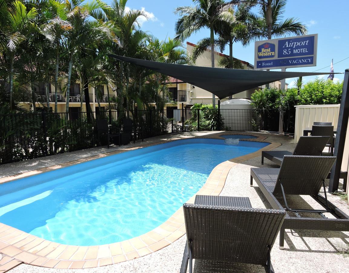 Ascot QLD Palm Beach Accommodation