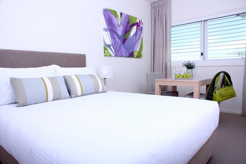 Domain Serviced Apartments - Palm Beach Accommodation 3