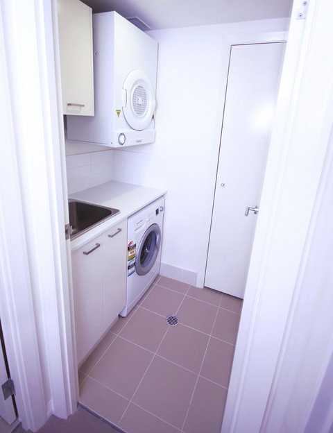 Domain Serviced Apartments - Palm Beach Accommodation 4