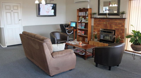 City Motor Inn - Palm Beach Accommodation 12