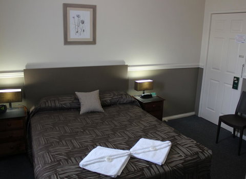 City Motor Inn - Palm Beach Accommodation 10
