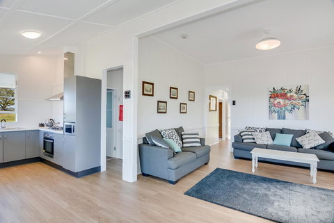 Cloud Hill - Palm Beach Accommodation 11